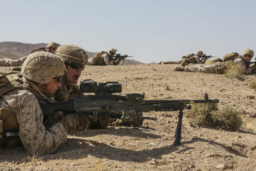 15th MEU Marines train in Southwest Asia