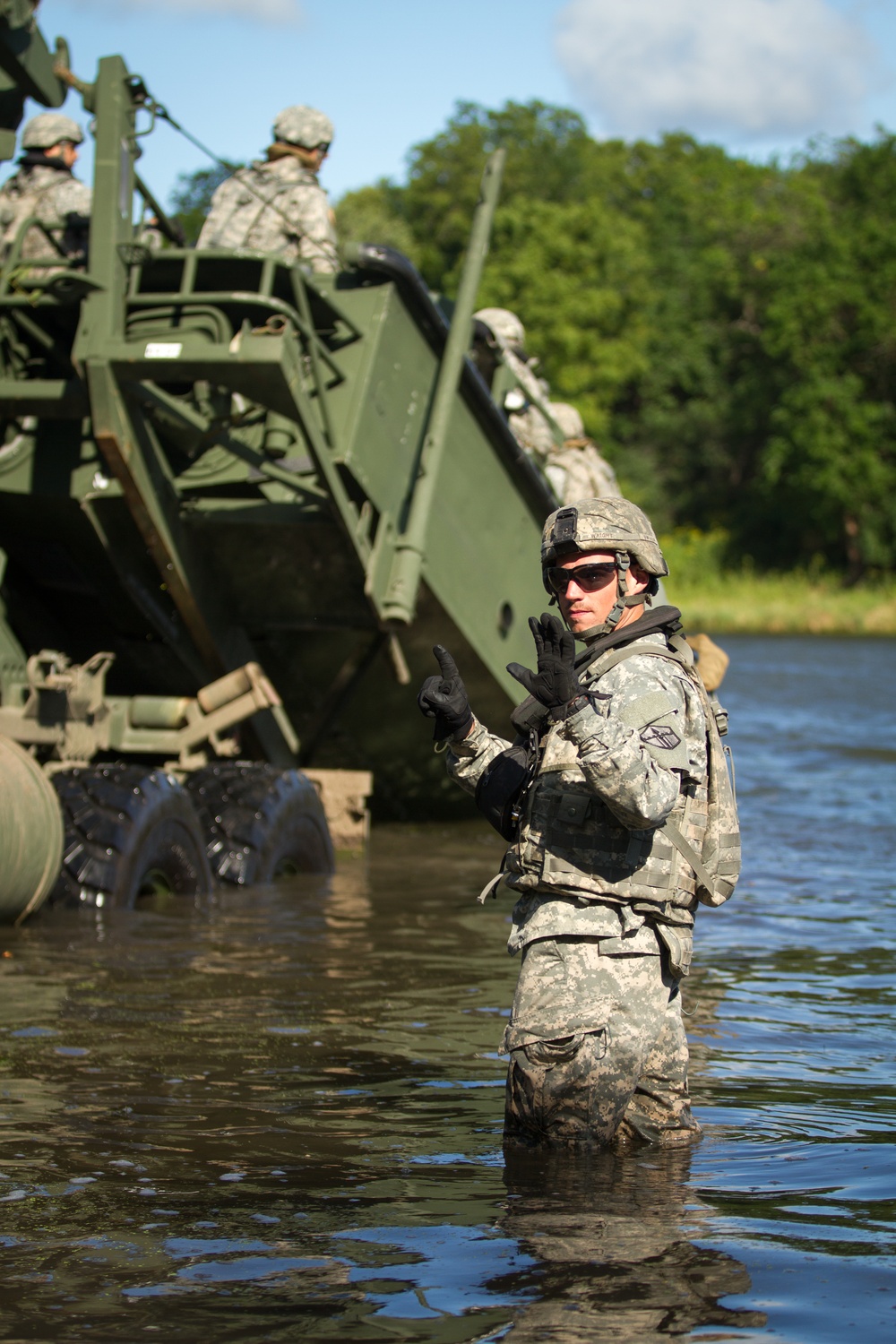 671st Engineer Company bridging