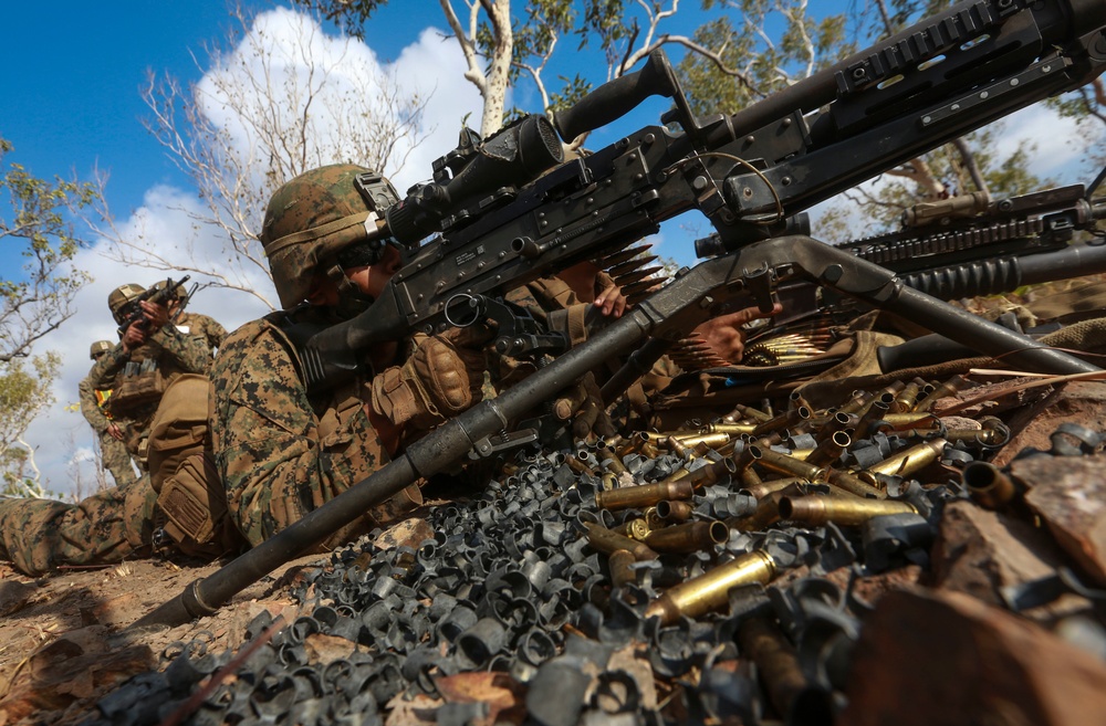 Marine Corps live-fire squad attacks in the Outback