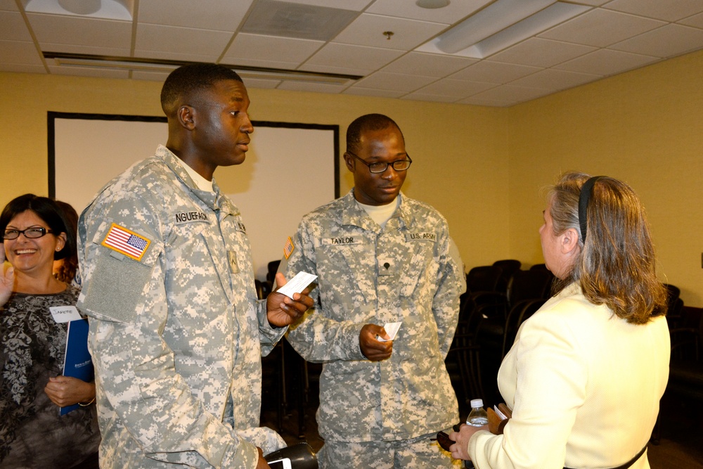 Veterans and spouses flex networking muscles at Hiring Our Heroes event