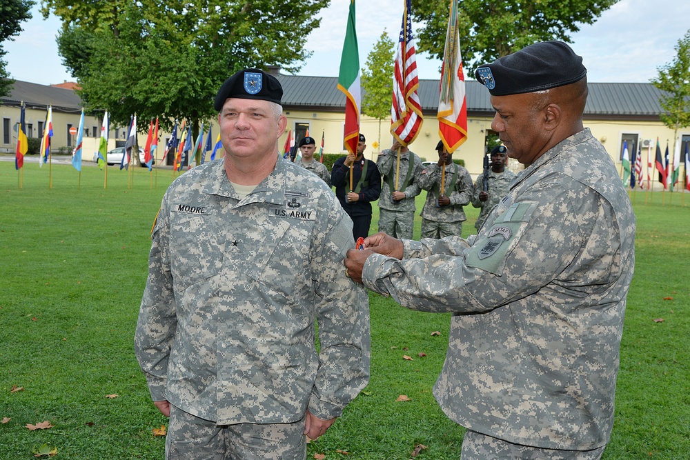 Patch ceremony for BG Kenneth H. Moore, Jr.Caserma Ederle, Vicenza, Italy