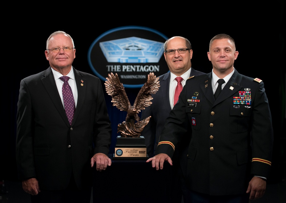 2015 Secretary of Defense Freedom Award Ceremony