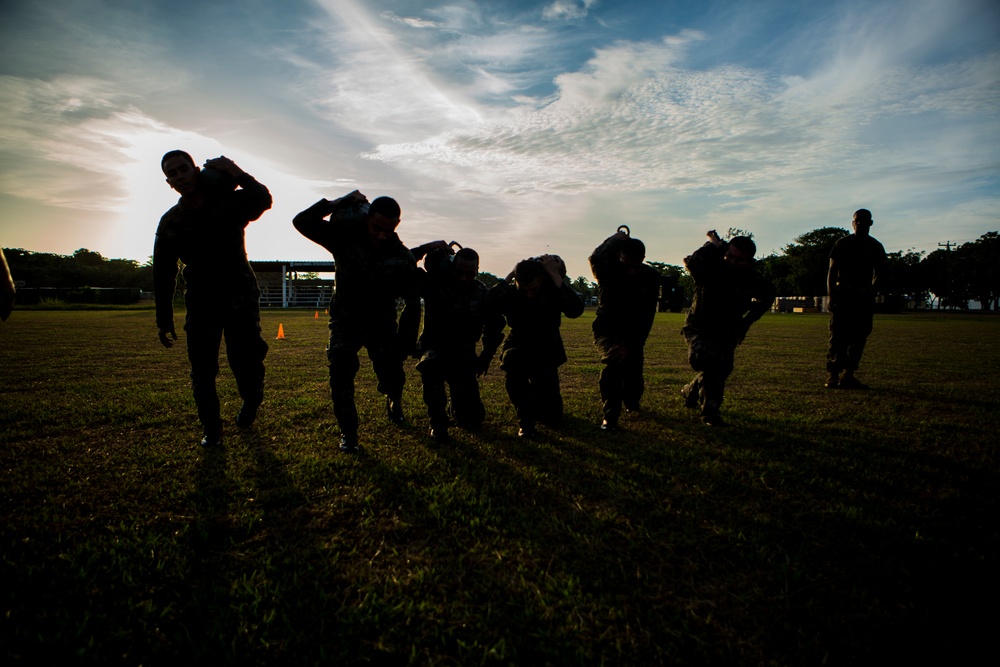 Honduran forces get taste of Marine training