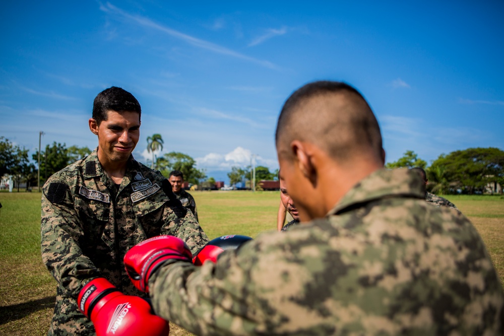 Honduran forces get taste of Marine training