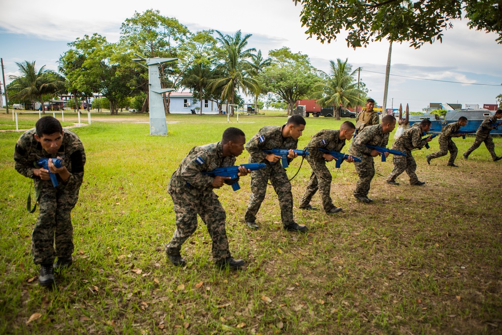 Honduran forces get taste of Marine training