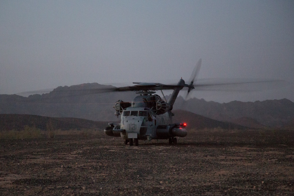 HMH-361 conducts HST training at LZ Bull