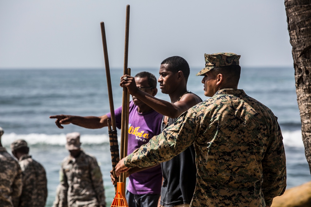 Dominican Republic: Beach clean up
