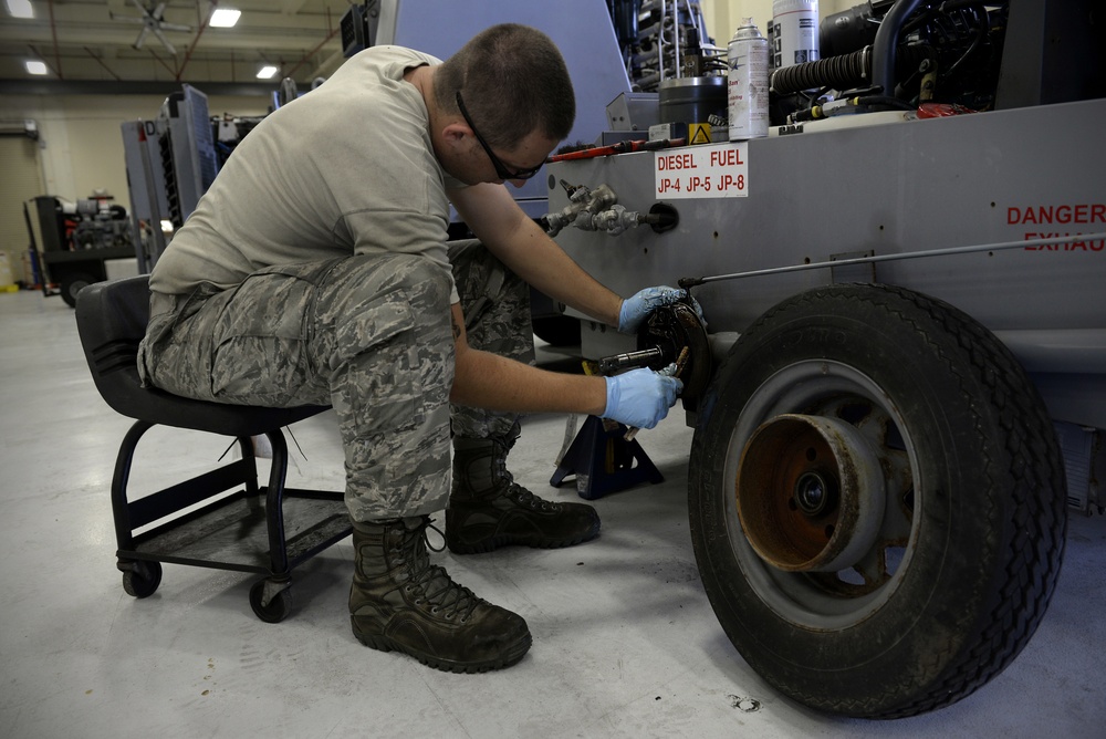 Ground equipment maintainers support flightline missions