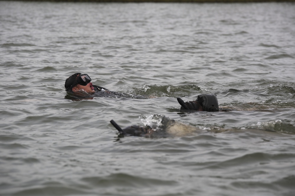 2nd Recon Bn. prepares for Marine Combatant Diver Course