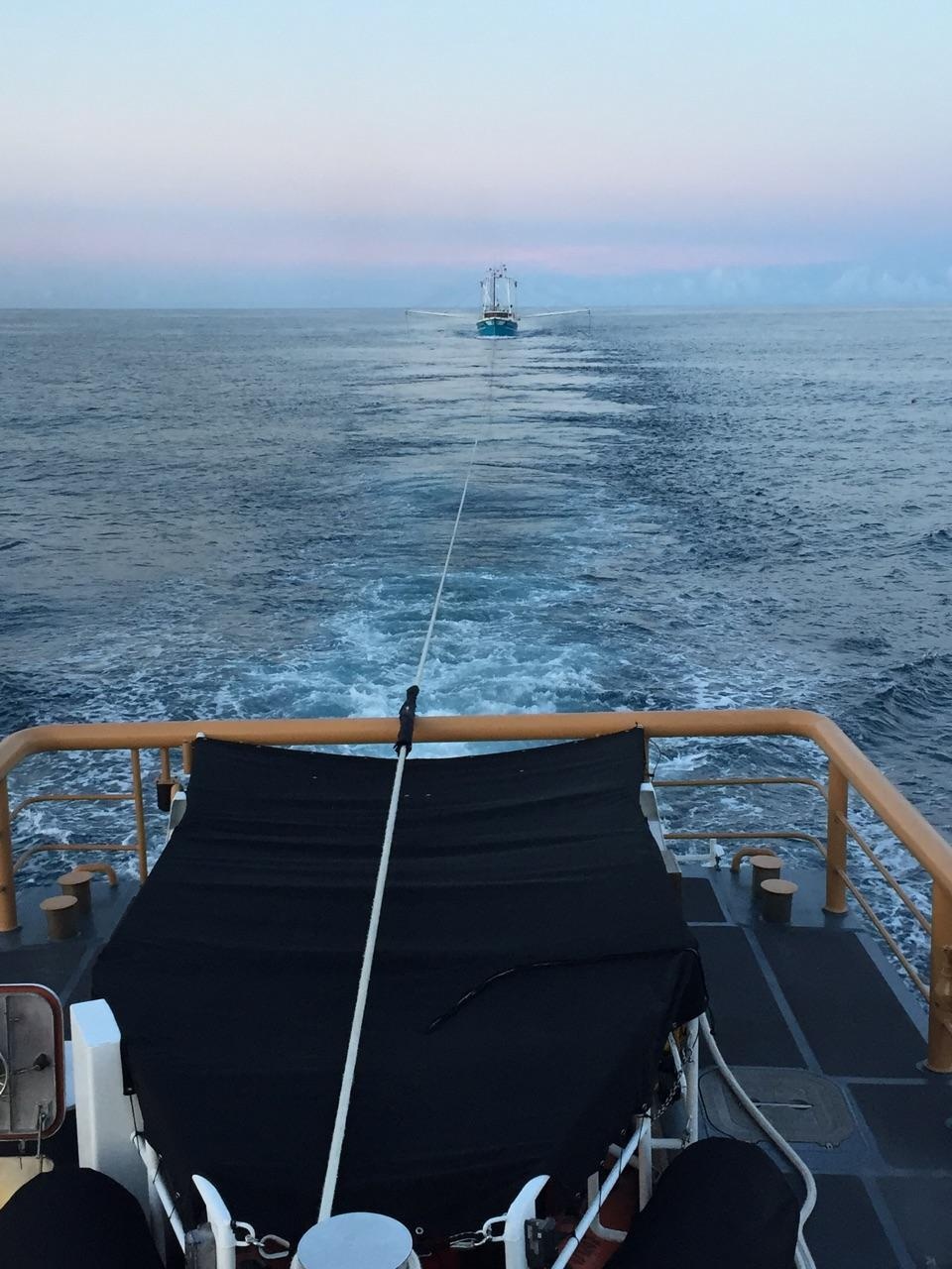 Coast Guard Cutter Sailfish assists disabled fishing vessel east of Manasquan Inlet