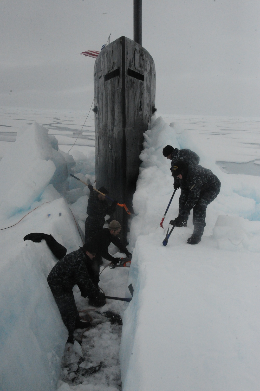 USS Seawolf in the North Pole