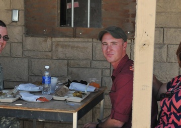 Roleplayers and technology enhance Soldier training