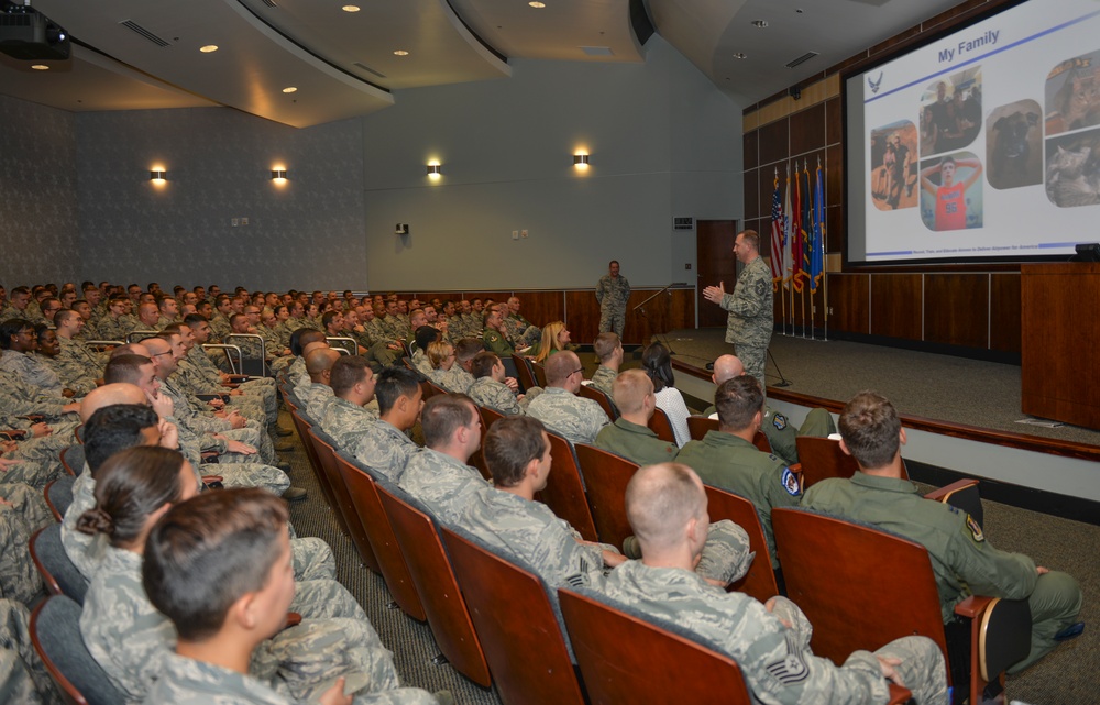 New 19th Air Force commander visits 33rd Fighter Wing