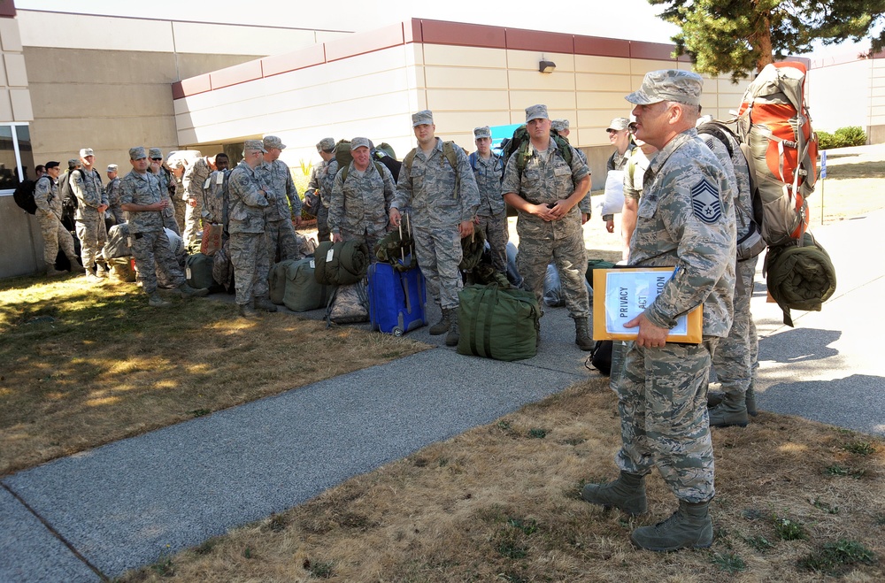 Oregon Airmen mobilized for firefighting training