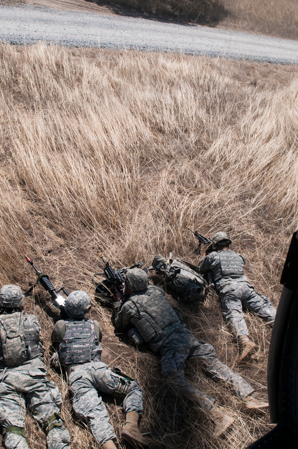 1-140th Aviation conducts air assault with 1-184th Infantry