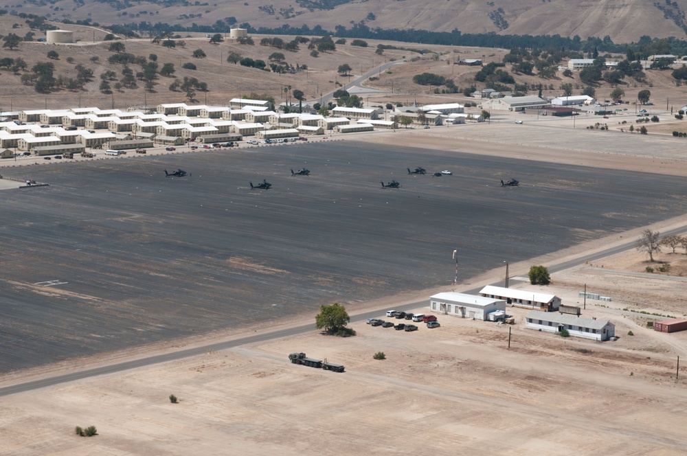 1-140th Aviation conducts air assault with 1-184th Infantry