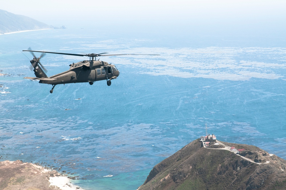 1-140th Aviation conducts air assault with 1-184th Infantry