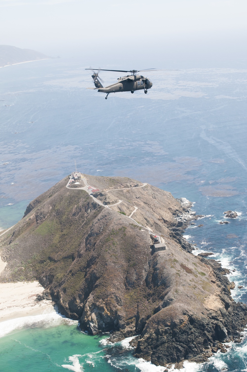 1-140th Aviation conducts air assault with 1-184th Infantry