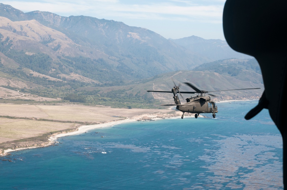 1-140th Aviation conducts air assault with 1-184th Infantry