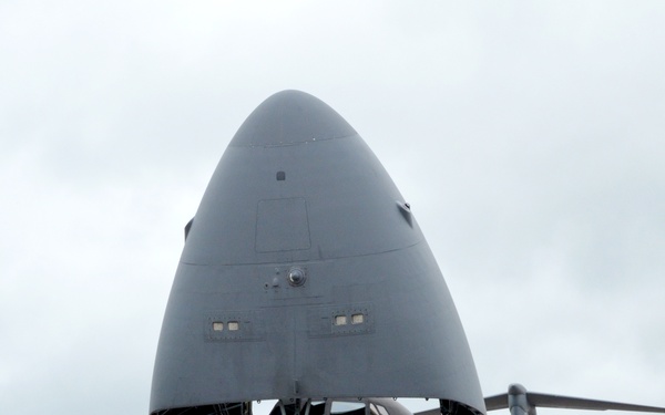 Iowa National Guard unloads C-5 Super Galaxy