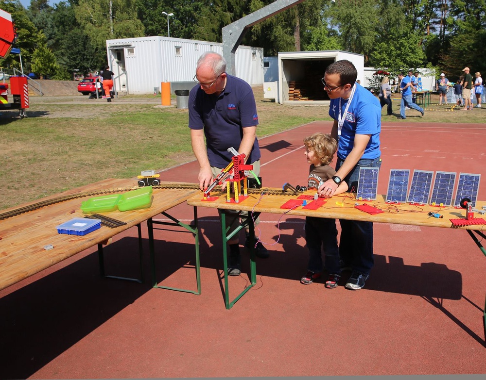 Det 319 volunteers support ‘Sun and Fun Day’ in Germany