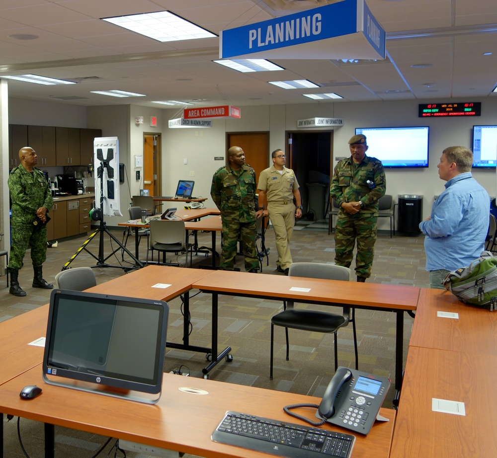 SD Guard, Suriname military discuss emergency operations