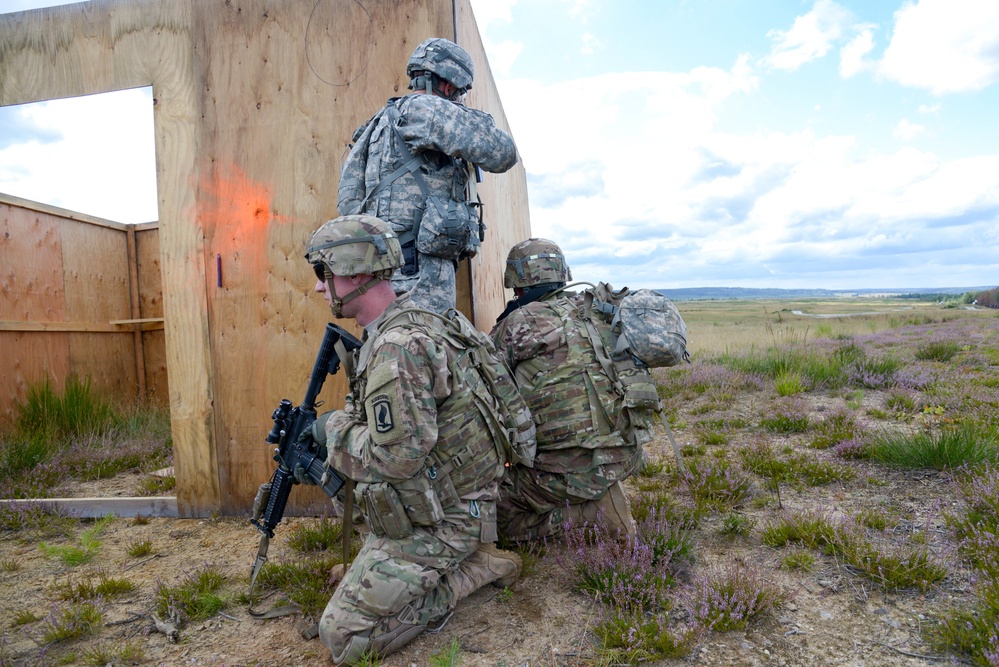 Squad live-fire exercise