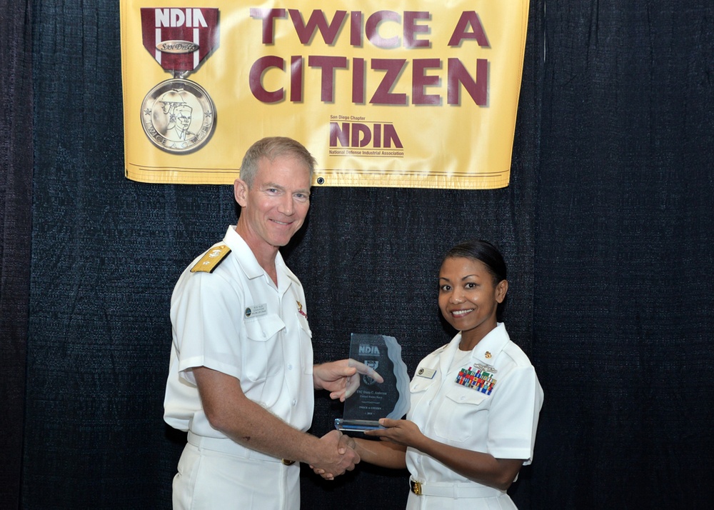 SPAWAR Reserve Unit 406 Sailor receives NDIA 'Twice A Citizen Award'