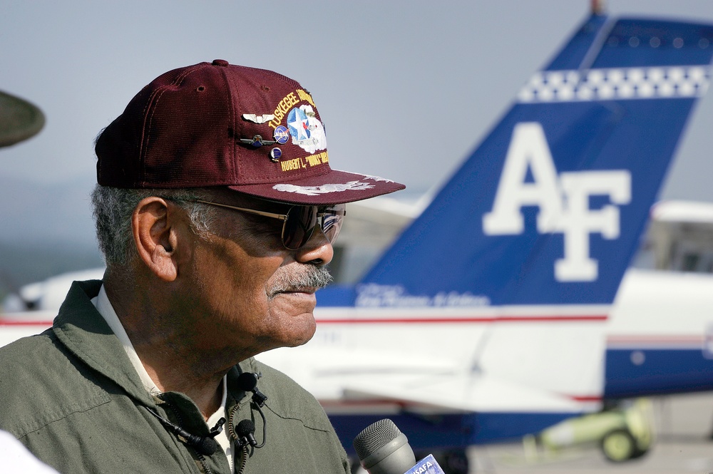 Tuskegee Airman visits US Air Force Academy