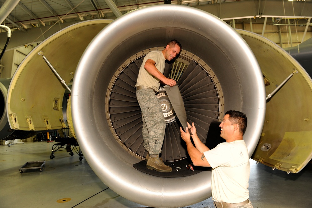 KC-135 Maintenance, Selfridge