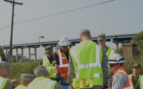 Iowa National Guard Civil Support Team trains in Vigilant Guard 2015