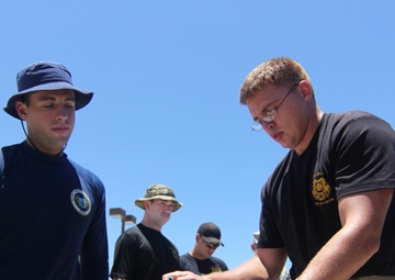 Army divers partner with Coast Guard in support of Saipan recovery