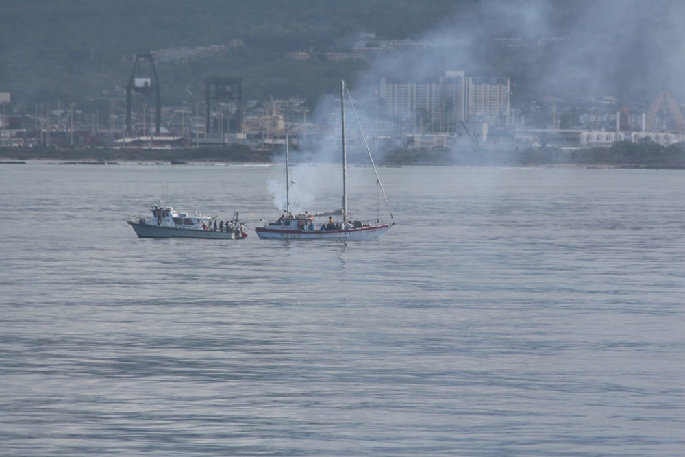 Coast Guard responds to report of boat fire off Honolulu