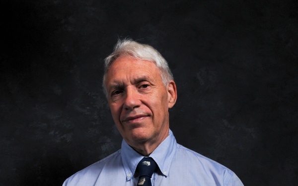 Carderock Division researcher wins award for role in Navy patent