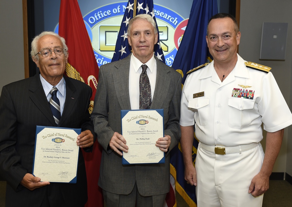 Carderock Division researcher wins award for role in Navy patent