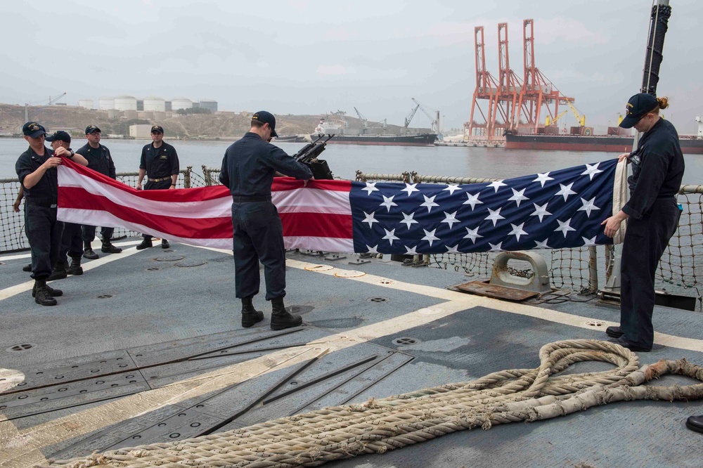 USS Farragut departs Salalah