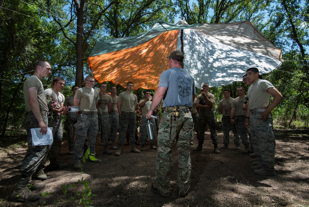 Survival, Evasion, Resistance, Escape (SERE) Specialist Screening Course