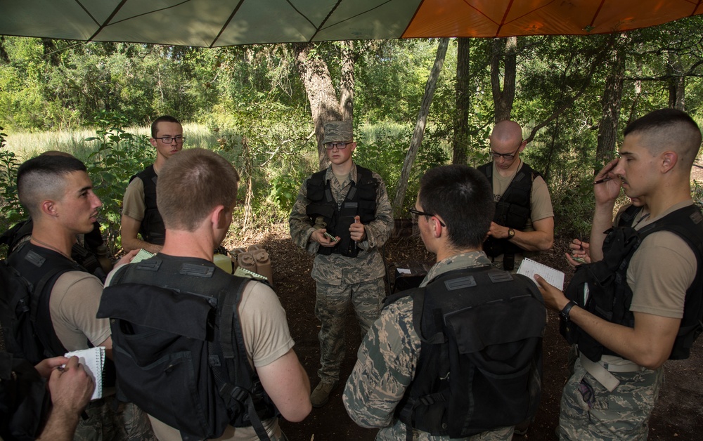 Survival, Evasion, Resistance, Escape (SERE) Specialist Screening Course