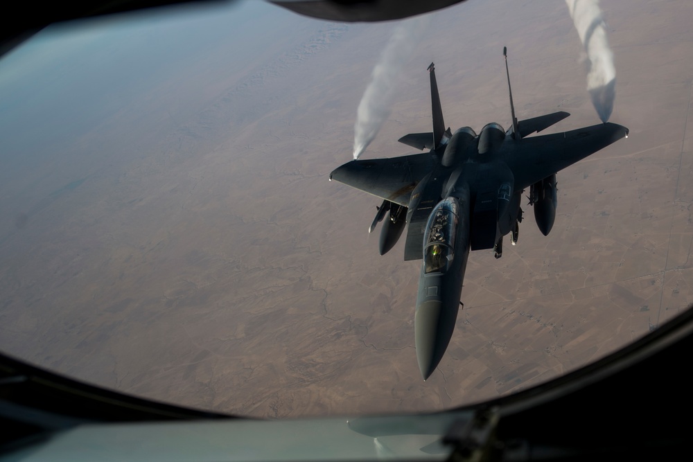 340th EARS Refuels F-15s and F-16s