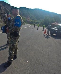 Military police from around the world hold joint traffic control point inspections