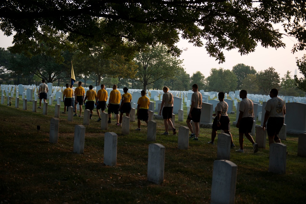 Chief petty officers and CPO selects visit graves in Arlington National Cemetery