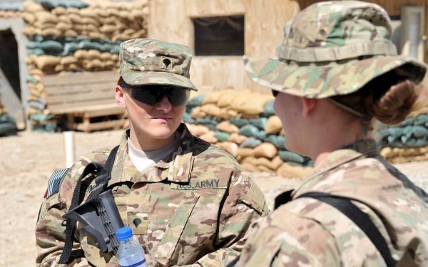 Niece of 'Dahlke' namesake visits tactical base