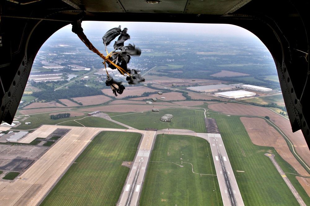 Ohio Army National Guard Special Forces jump