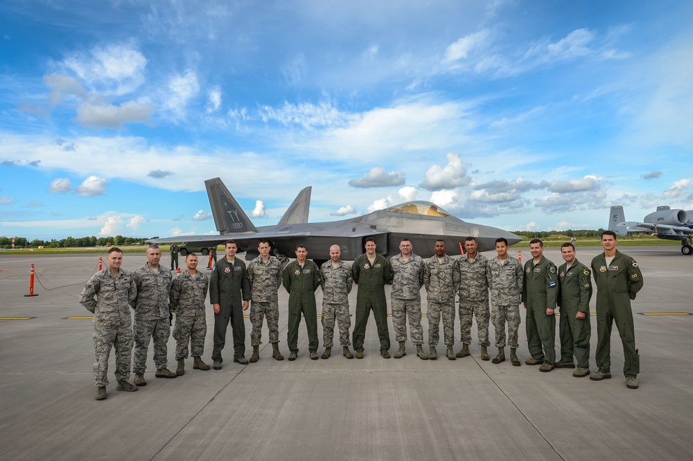 F-22 Raptors deploy to Estonia