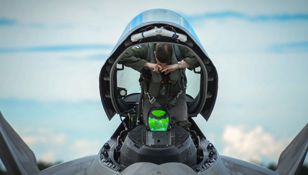 F-22 Raptors deploy to Estonia