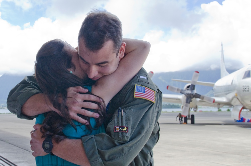 'Golden Swordsmen’ return to K-Bay