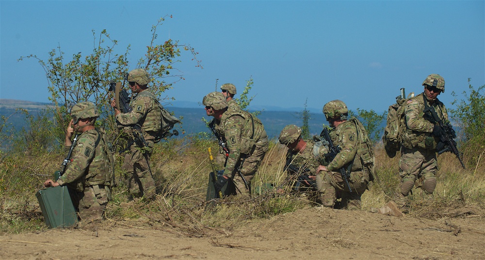 Paratroopers conduct artillery fire mission during 173rd Airborne Brigade LFX