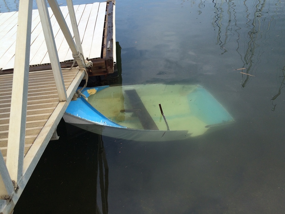 Coast Guard responds to unmanned, partially submerged vessel near Hilton Hawaiian Village  