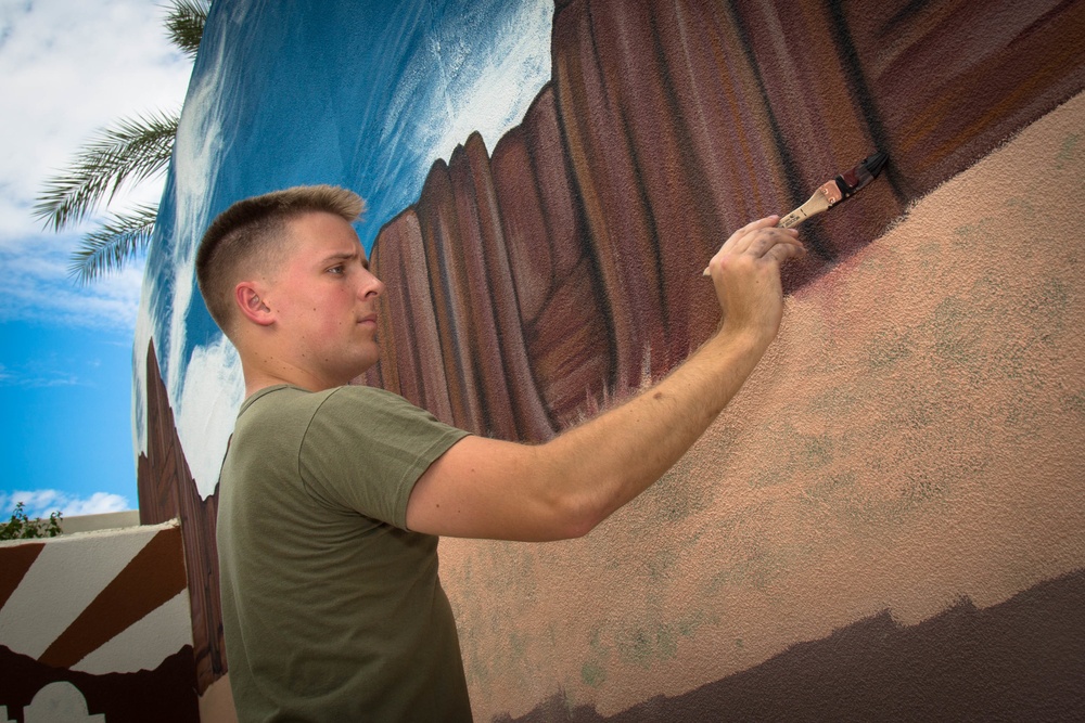Marine Week Phoenix: Scottsdale Marine paints his hometown