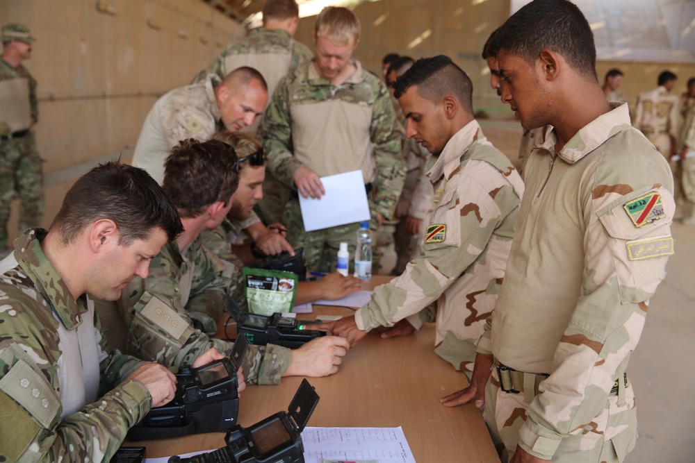 Task Force Al Asad processes Biometric Data with 7th Iraqi Division